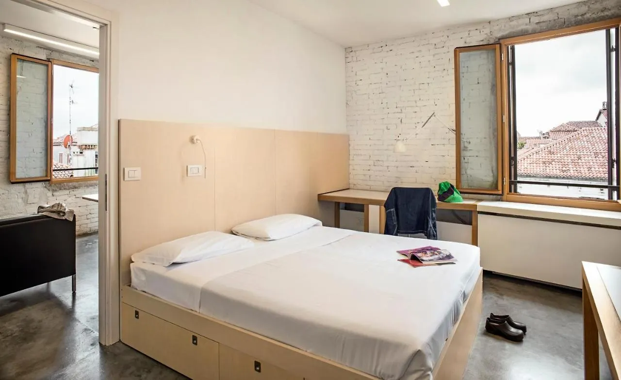 Combo Venezia Hostel